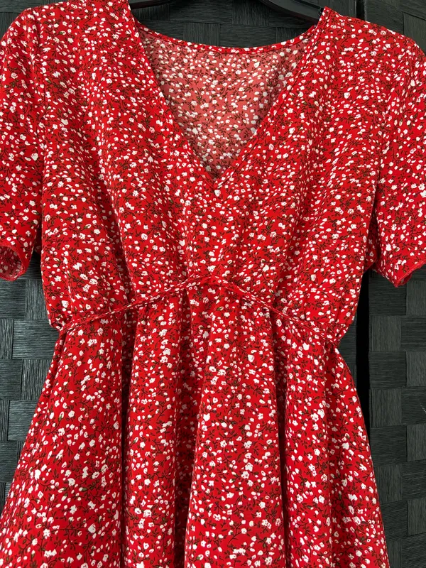 Shein Red Floral Top - Image 3