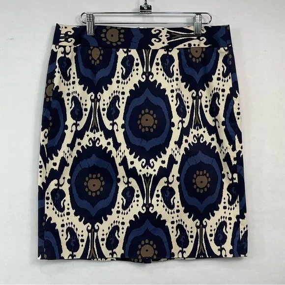 J. Crew Factory Stretch Blue Cream Pencil Skirt Size 8 - Image 3