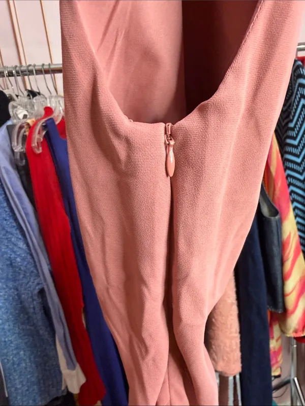 Elliatt Gwenyth Maxi Dress Pink. Size S - Image 8