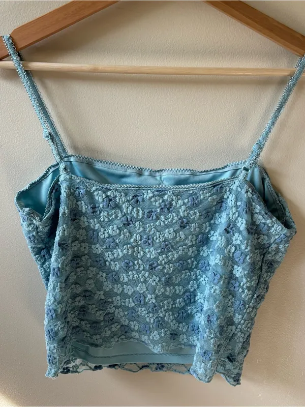 Light Blue Floral Lace Camisole Tank Top - Image 6