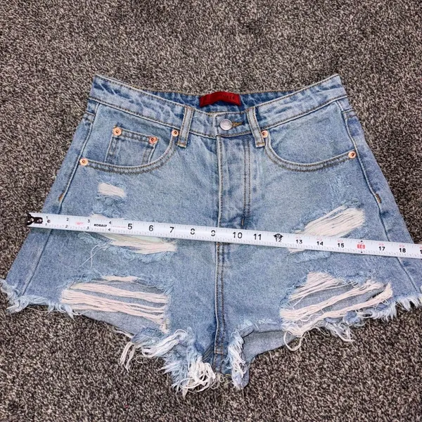 Signature 8 High-waisted distressed denim shorts in blue - Image 5