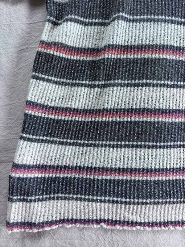American Eagle Knit Tee - Image 5