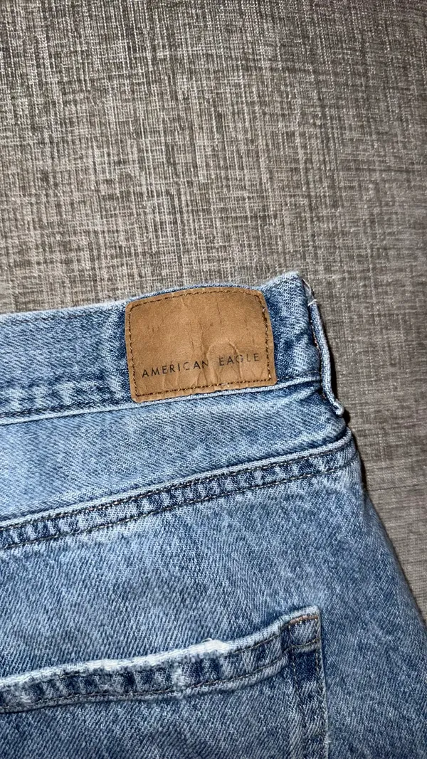 American Eagle Jeans Relaxed Mom 8 short - Image 4