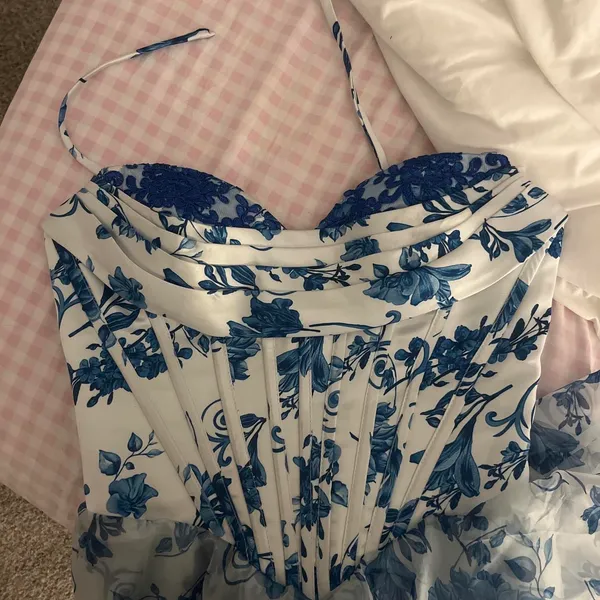 Windsor Blue and white floral strapless dress - Image 3