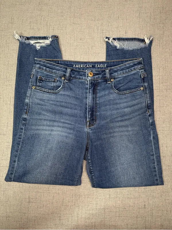 American Eagle High Rise Mom Jeans Distressed Stretch Cropped Tapered Ankle 6 - Image 5