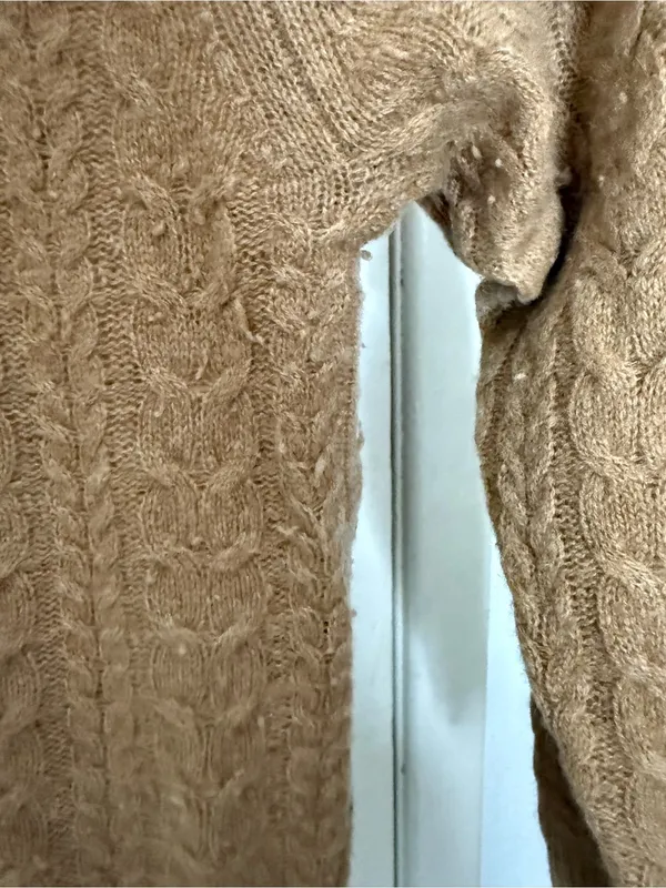J.Crew light brown, cashmere V-neck cable knit long sleeve sweater L - Image 6