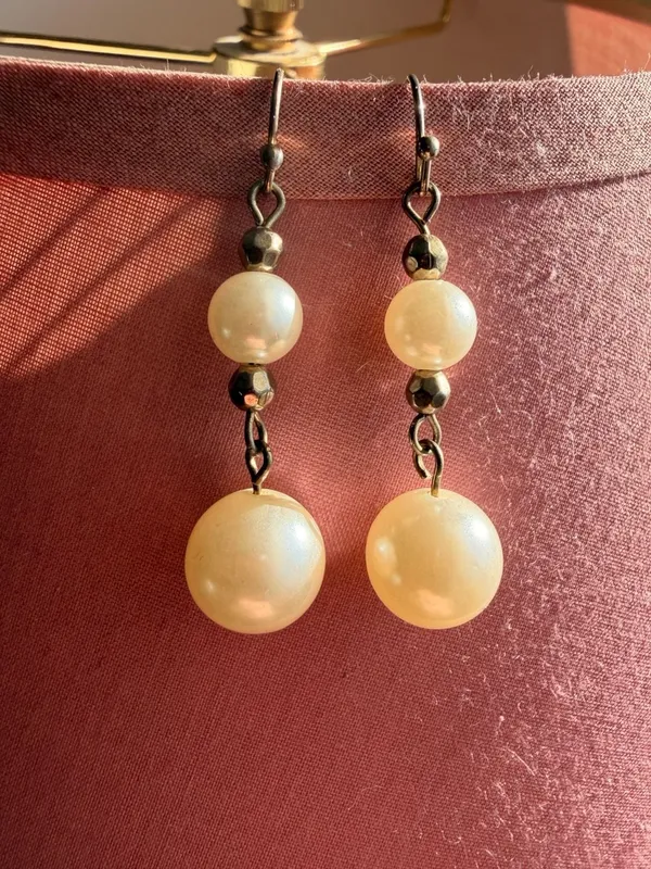 Vintage Faux Pearl and Silver Tone Beaded Dangle Earrings - Image 3