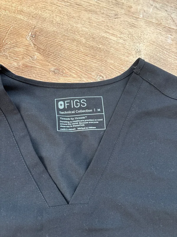Black FIGS Scrub Top Women’s - Image 3