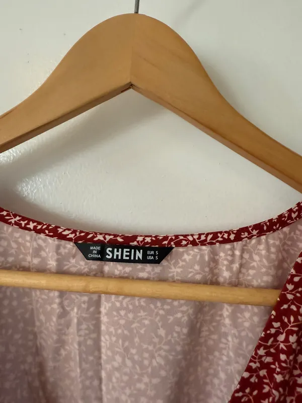 Red Floral Short Sleeve Sundress - Image 2
