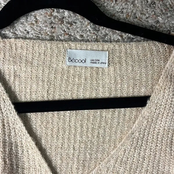 Lizard Thicket Cropped drawstring sweater! - Image 2