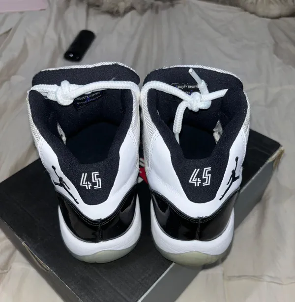 Air Jordan 11s - Image 5