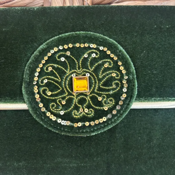 Vintage Style Forest Green Velvet Clutch Gold Jewel Embellished‎ Evening Bag - Image 2