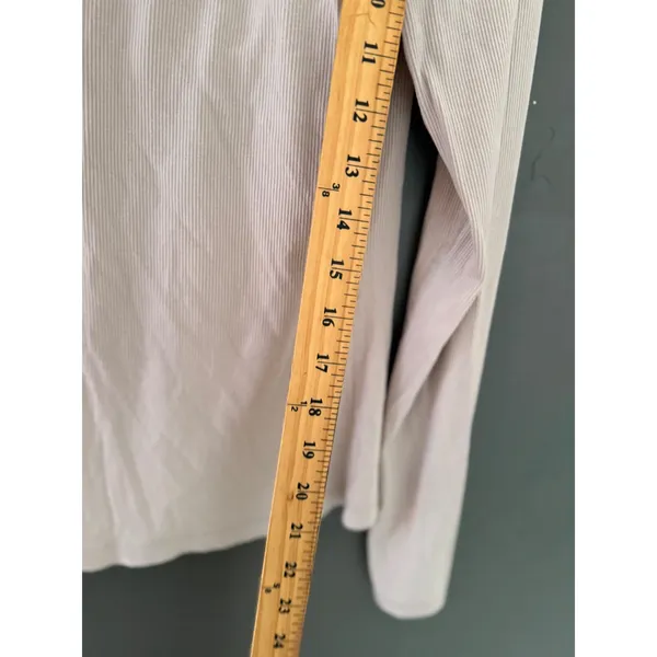 Yogalicious Heavenly Rib Kathleen Long Sleeve Top Beige Ribbed Shelf Bra Large - Image 7