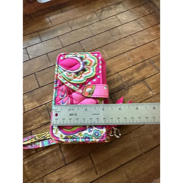Vera Bradley Pink Paisley Quilted Smartphone Wristlet Wallet Floral‎ Acc EUC - Image 6