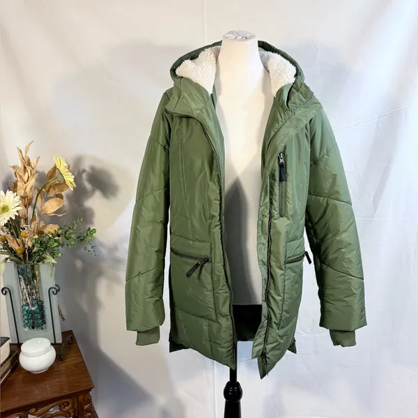 O’Neill Cheyenne Hooded Puffer Jacket Vineyard Green Women’s Size Small💚 - Image 3