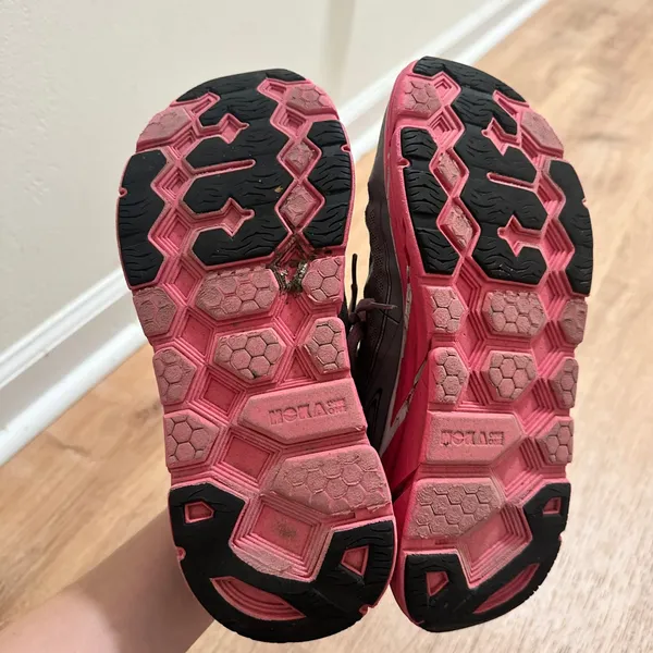 Hoka | Women's Grey Pink One One Clifton 2 Running Shoes Sneakers,‎ Size 6.5W - Image 6