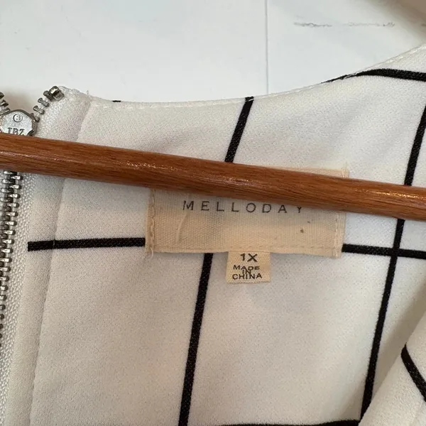 Melloday White And Black Blouse Size 1X‎ - Image 7