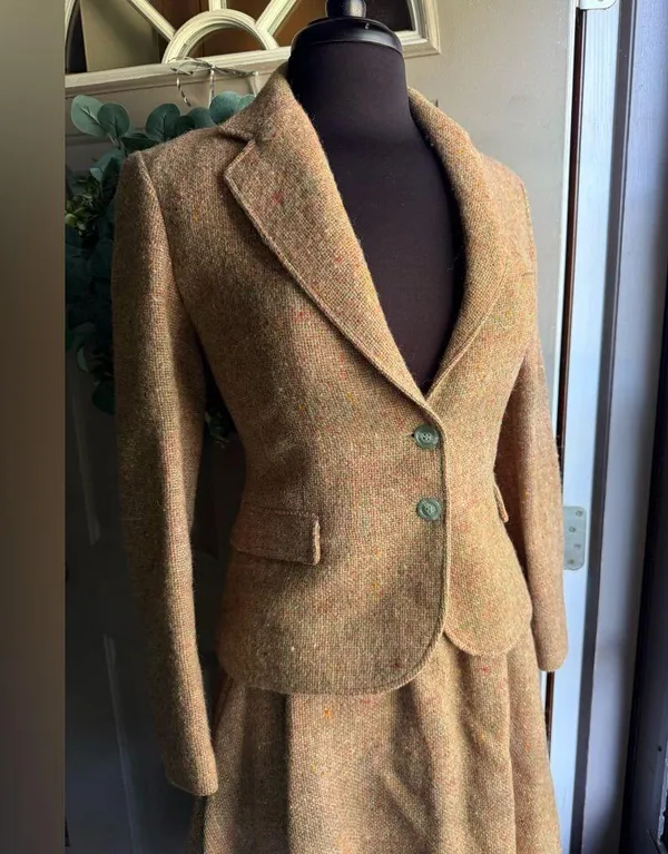 Vintage 60/70s Casual Corner tweed skirt blazer suit set, size medium - Image 2