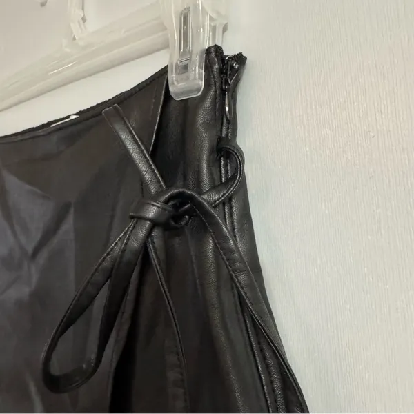 Abercrombie & Fitch Black Faux Leather Mini Skort Skirt Size‎ XXS - Image 7