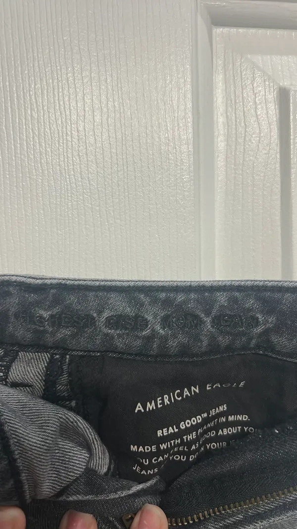 Grey American Eagle Mom Jeans  - Image 3
