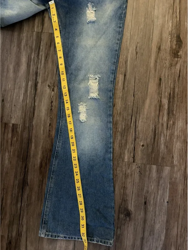 Vintage Y2K Mudd Low Rise Flare Jeans Distressed Blue Sz 30 - Image 5
