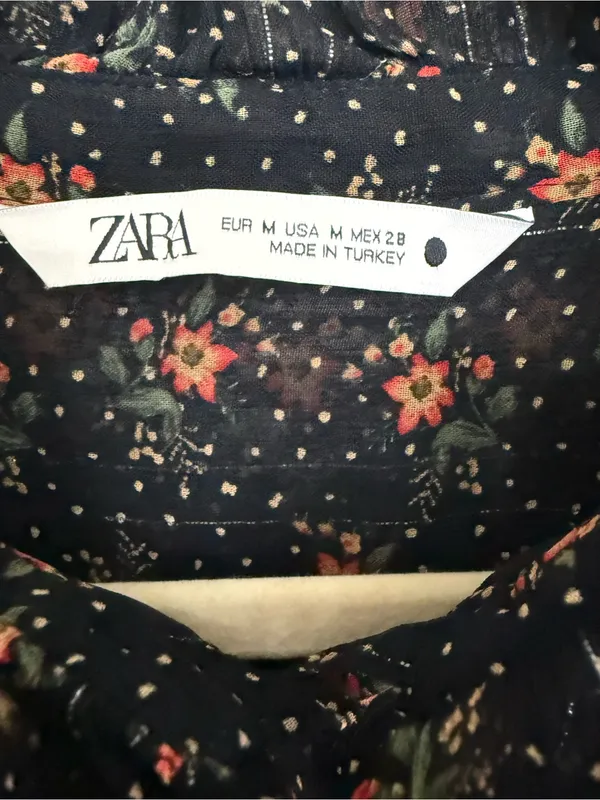 Zara Black Floral Ruffled Long-Sleeve dress Size Medium - Image 3