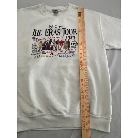 Taylor Swift The Eras Tour Graphic Sweatshirt White Gildan Heavy Blend Medium - Image 5