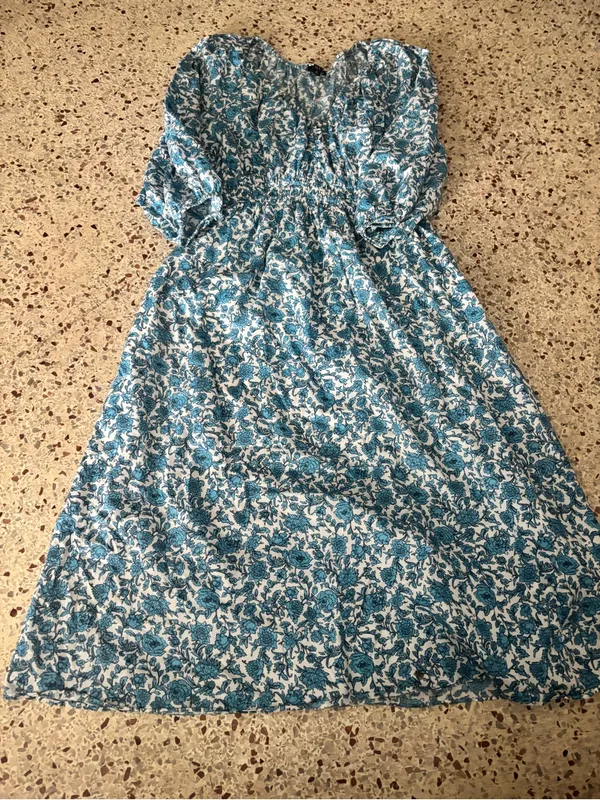 J.Crew Smocked Waist V-Neck Midi Dress in the Blue Blooms medium - Image 2