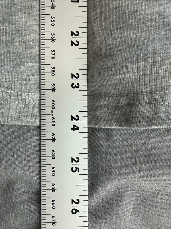 Ariat REAL Women’s Medium Oversized Fit Gray Long Sleeve Graphic Shirt - Image 9