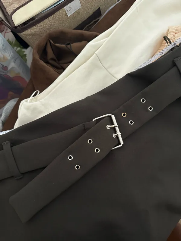 BNWT Zara Dark Khaki Belted Skirt - Image 8