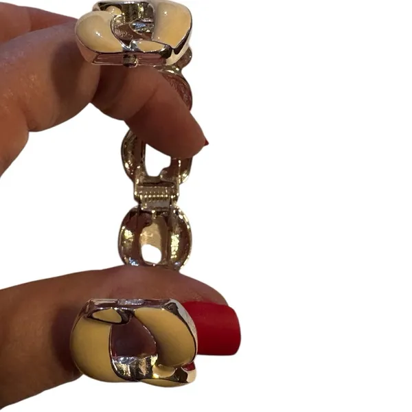 Beige and Silver Chain Link Bracelet, One Size - Image 4