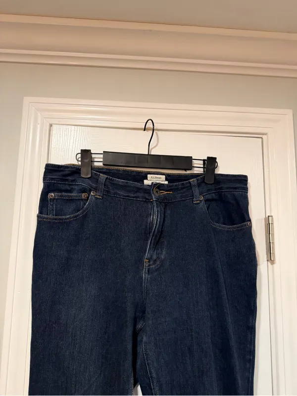 L.L.Bean Size 8 Regular Classic Fit Bootcut Stretch Dark Wash Denim Jeans - Image 2