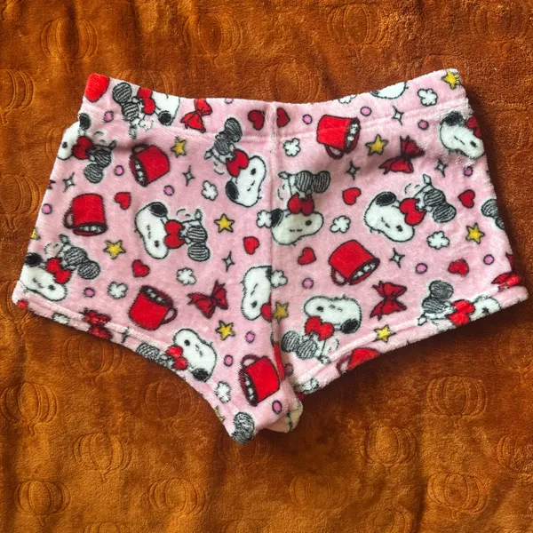 Medium Fuzzy Snoopy Shorts Pink - Image 2
