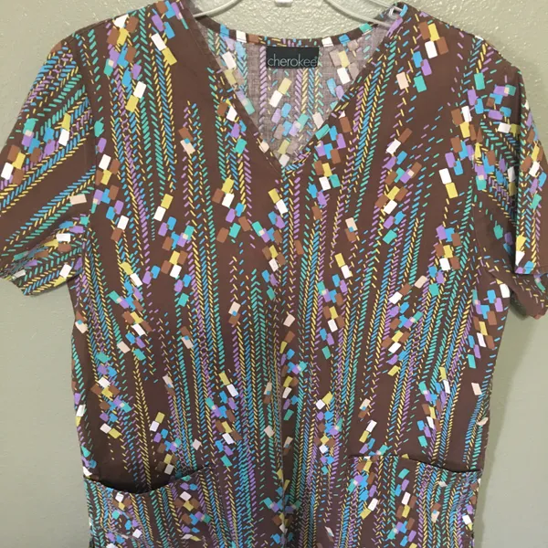 Cherokee Scrub Top - Image 2