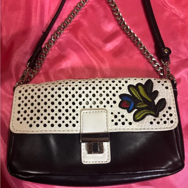 Dream Control-NYC Elegant Black&White PURSE with Floral embroidered Accent - Image 2