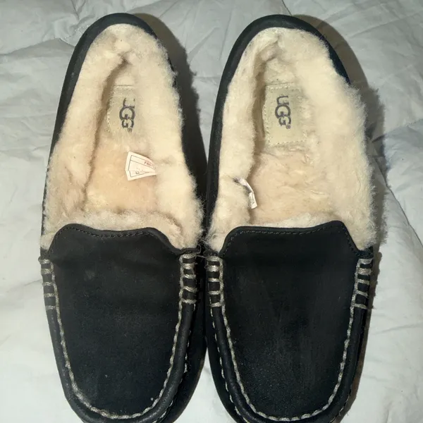 UGG Ansley Slipper Women's Moccasins - Black, US 5 - Image 2