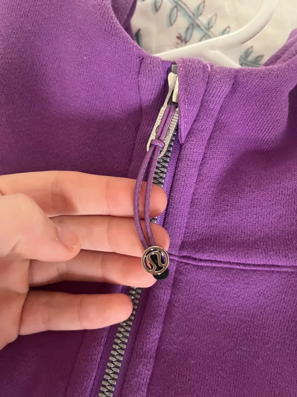 Lululemon Scuba Half-Zip Purple - Image 4
