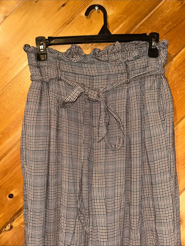 American eagle high waisted plaid front pocket wide leg trousers - Image 2