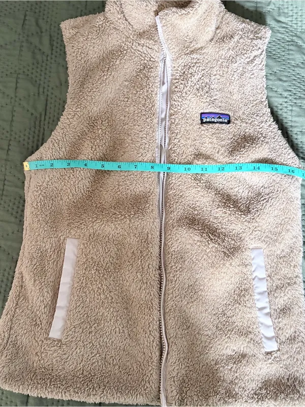 Patagonia Women’s Los Gatos Fleece Vest Cream Beige Size Medium - Image 7