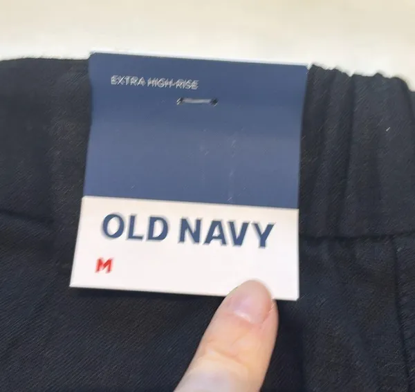 Old Navy Black Linen high Rise Trouser Shorts - Image 4