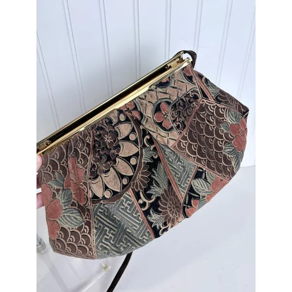 Vintage 80s Tapestry Patchwork Floral‎ Crossbody Bag Gold Frame Clasp Boho - Image 3