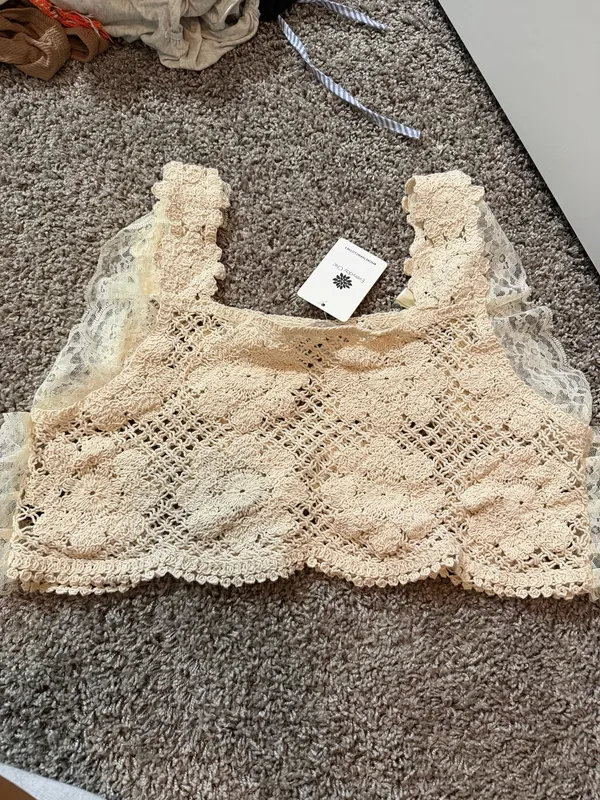 Everyday chic top Tan - Image 2