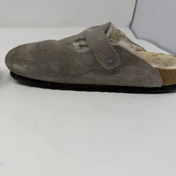 Birkenstock Boston Shearling Clogs Stone Coin Gray Suede Women Size 38 - Image 6