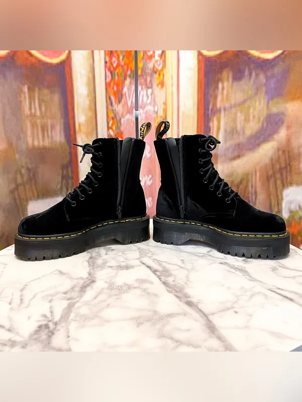 Dr. Martens Jadon Velvet Platform Boots Black Size 7 EUC - Image 6