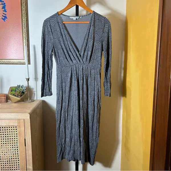 Boden Jersey Knit Dress Stretch Midi V-Neck 3/4 Sleeve‎ Gray Printed Size 6 - Image 2