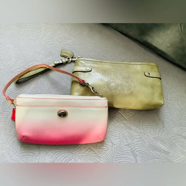 Coach wristlet - nice colors for summer 🌷🌷🌷 - Image 10