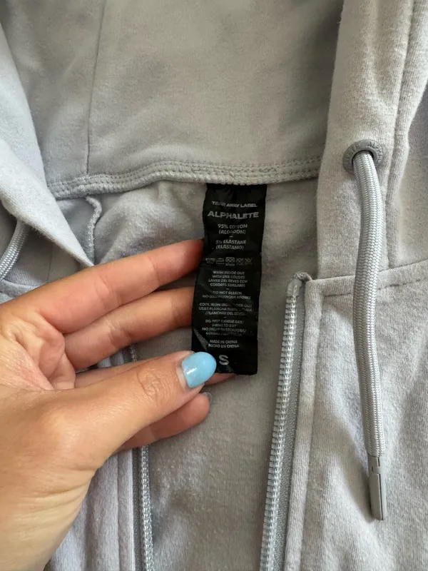 Alphalete Jacket Size Small - Image 3