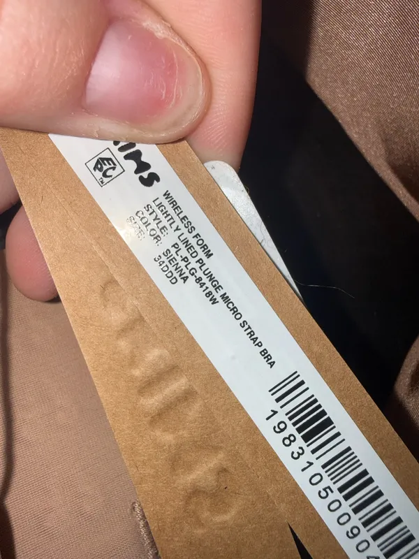 SKIMS Wireless Form Micro Strapped - Image 3