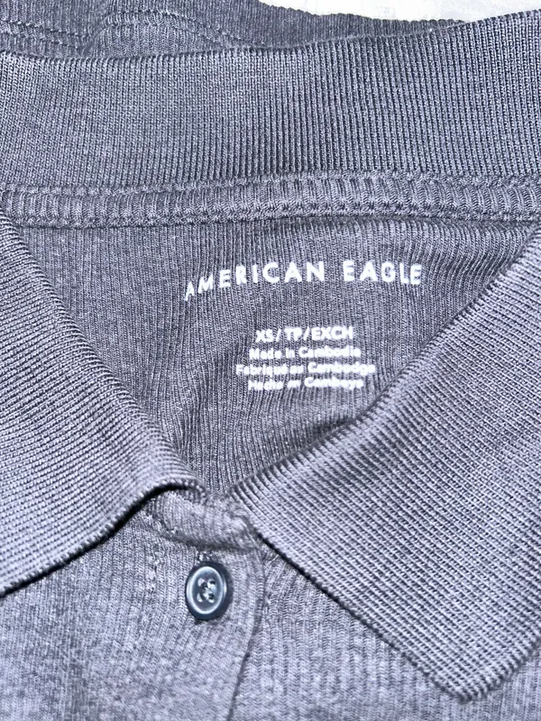 American Eagle Outfitters Cropped Button Up - Image 4