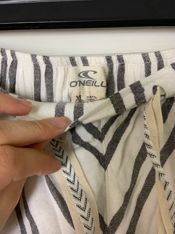 O'Neill XL Cotton Drawstring Stripe Shorts - Image 3